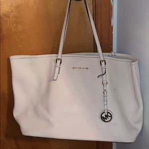 Michael Kors purse ( off white color) large Bag